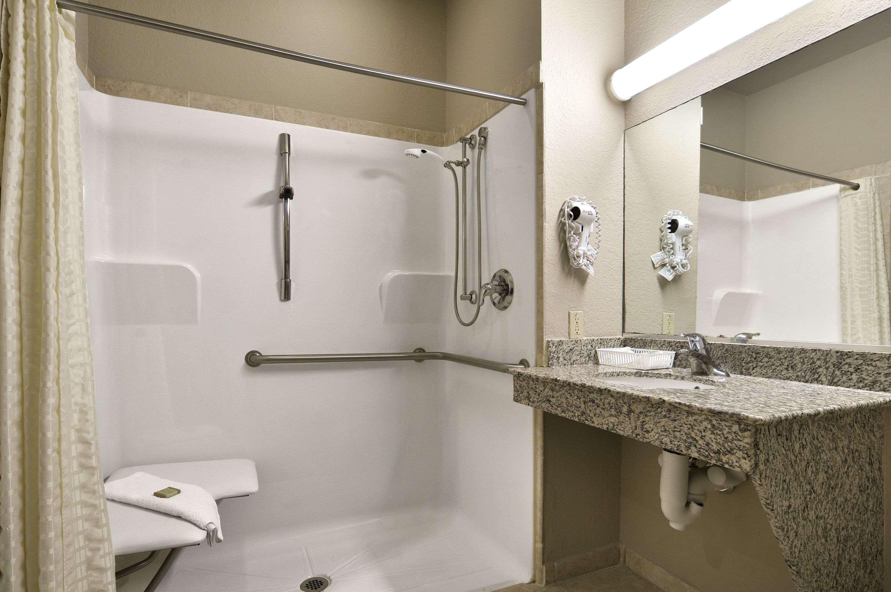 Hotel Super 8 By Wyndham San Antonio/Alamodome Area Exterior foto