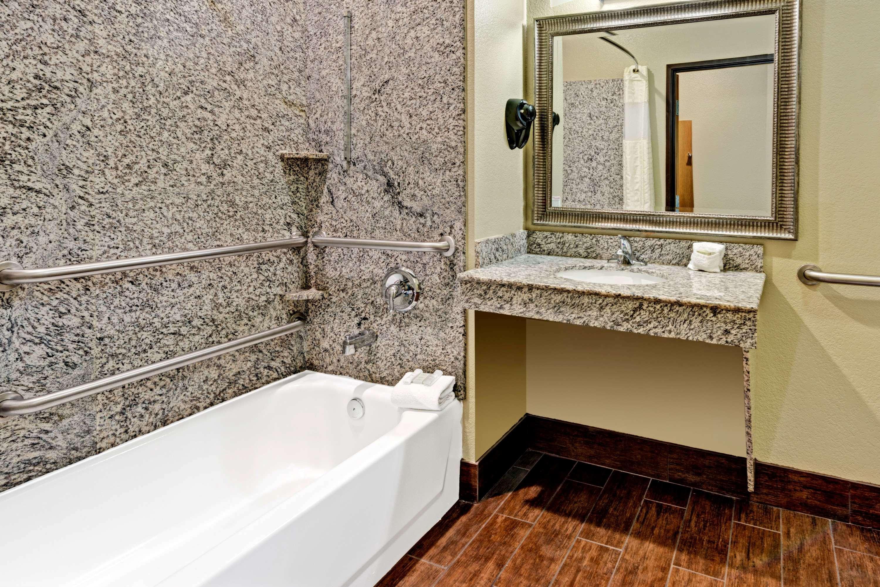 Hotel Super 8 By Wyndham San Antonio/Alamodome Area Exterior foto